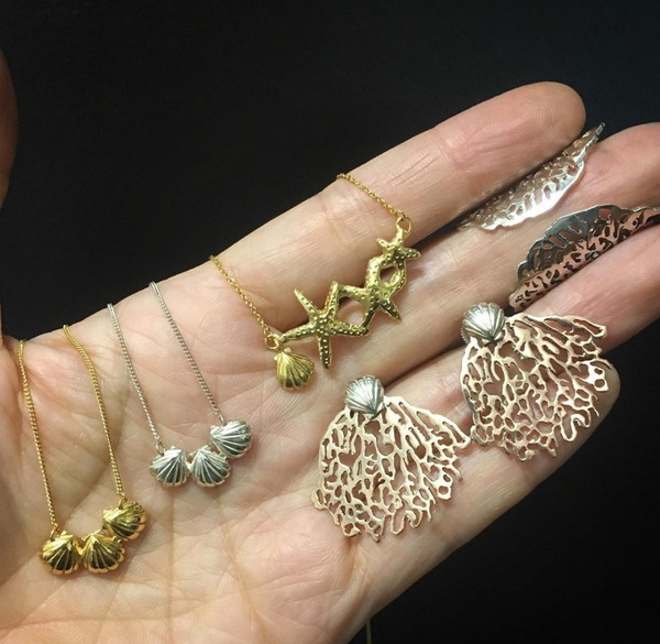 Triple Starfish & Shell Necklace Gold