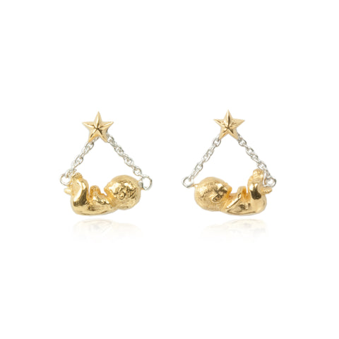 MOMOCREATURA Baby & Star Swinging Earrings Silver X Gold