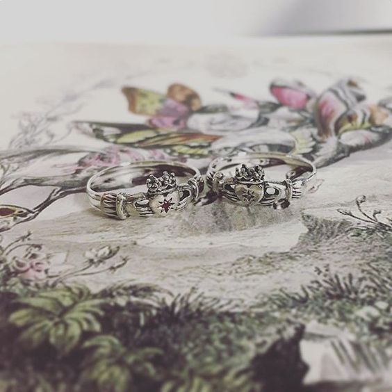 Claddagh Ring with Ruby x Silver