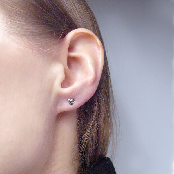 tiny heart stud earrings emerald star set