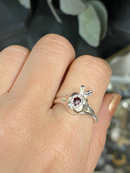 Apple ring - ready to ship