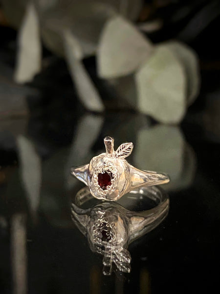 Apple ring - ready to ship