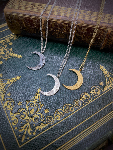 Crescent moon necklace Gold