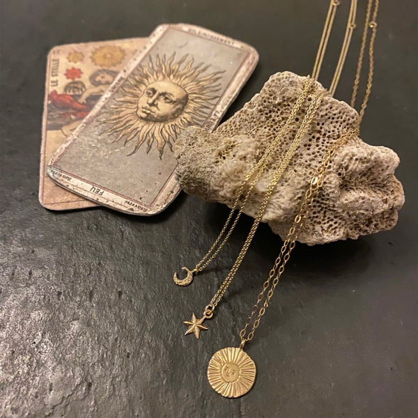 Mini star necklace 9k Gold