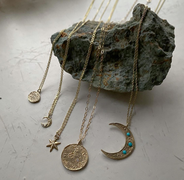 Micro crescent moon necklace 9k gold