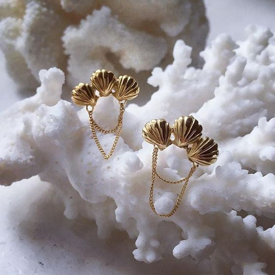 Triple Shell Earrings Gold