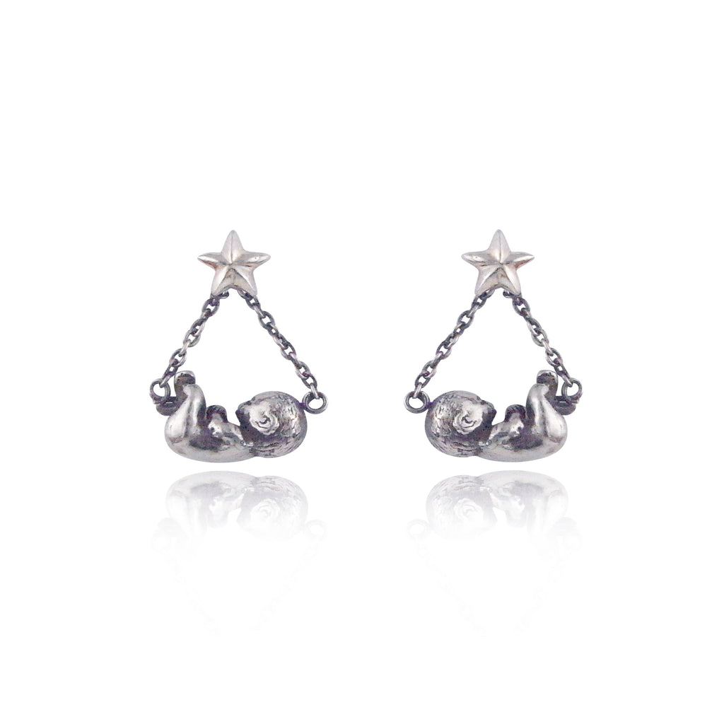 MOMOCREATURA Baby & Star Swinging Earrings Silver product shot