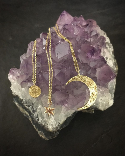 Mini moon disc necklace gold
