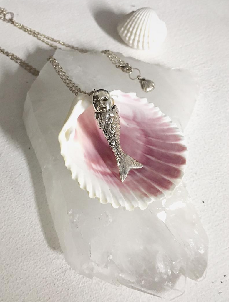 Mermaid necklace shop
