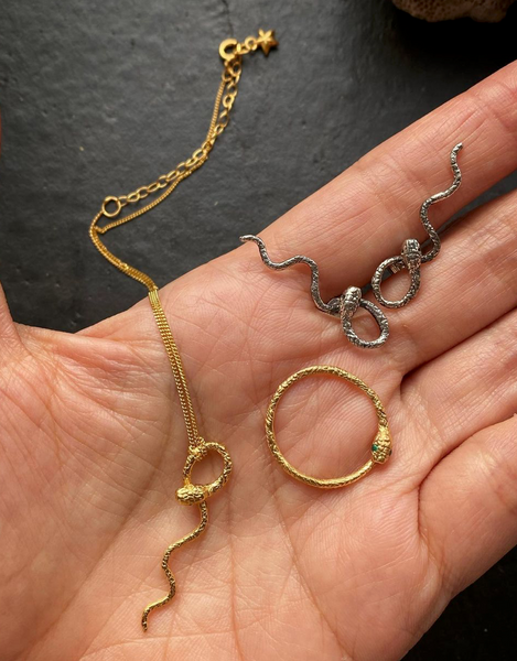 Wavy Snake Necklace 9k Gold