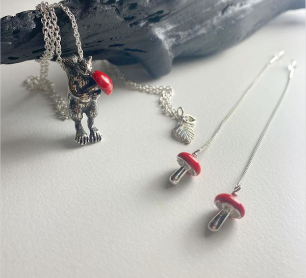 Mushroom threaded chain earrings