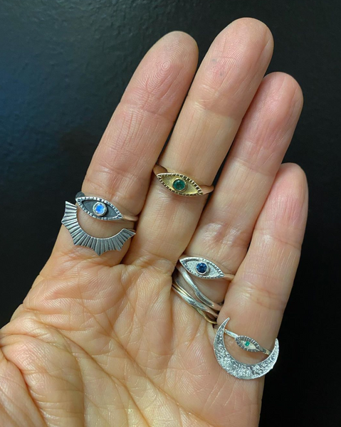 Eye signet ring Silver x Moonstone