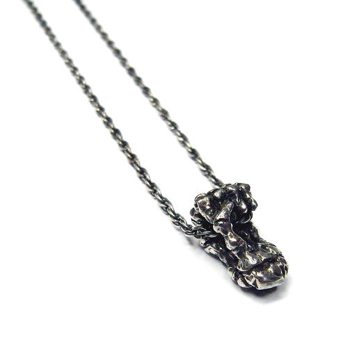 Single Skeleton Hand Necklace Silver Product Shot Sub 01