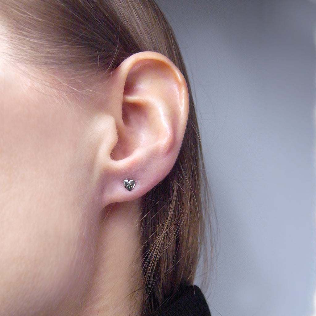 Small Crystal Heart Dangle Hoop 18k Gold Plated Earrings – Ettika